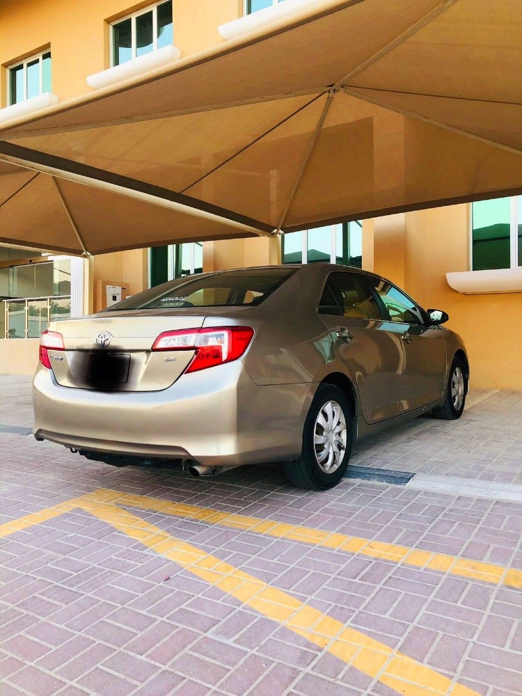 Toyota Camry SE - 4
