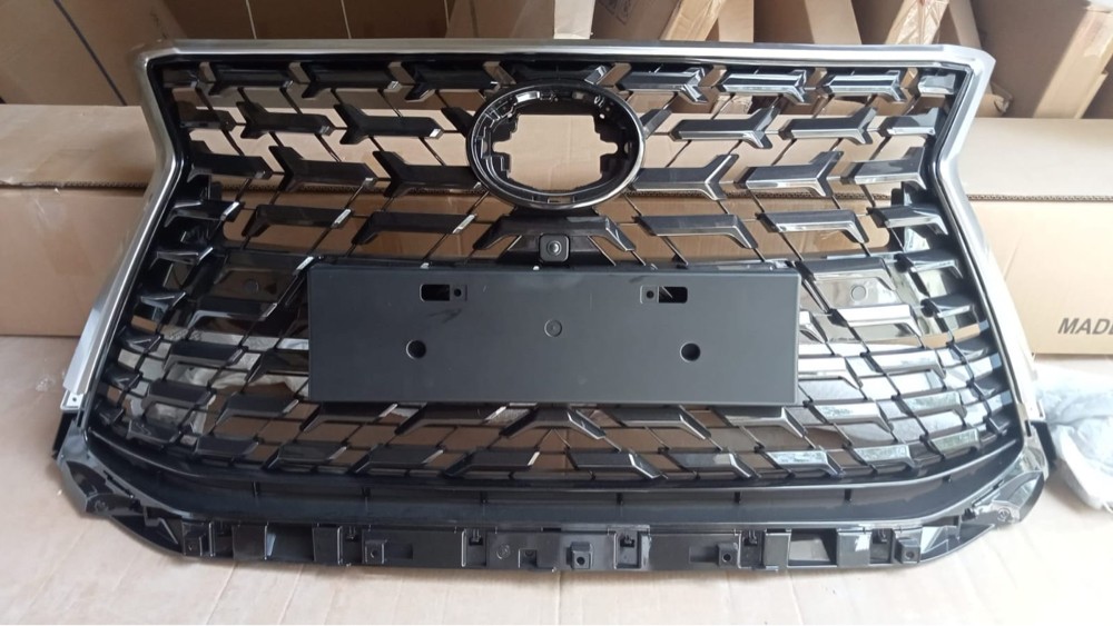 Lexus LX grill - 3