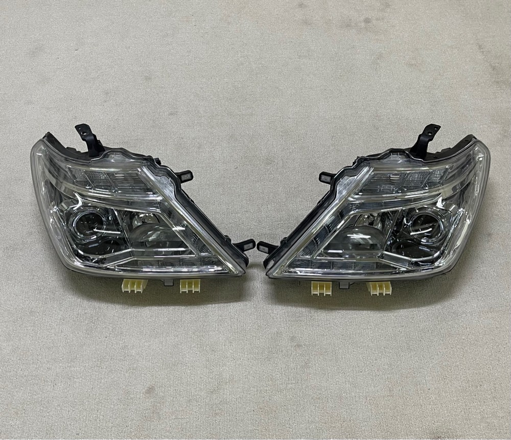 Nissan Patrol headlights - 3