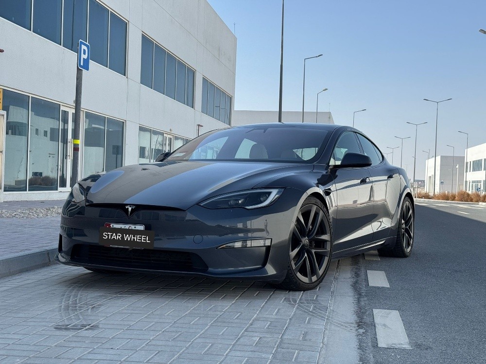 Tesla S Plaid — photo 3 for sale in Qatar