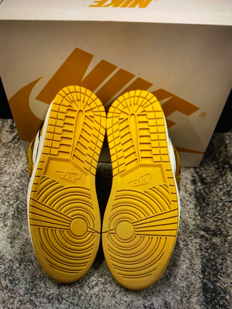 Air Jordan 1 High OG Yellow Ochre - 8