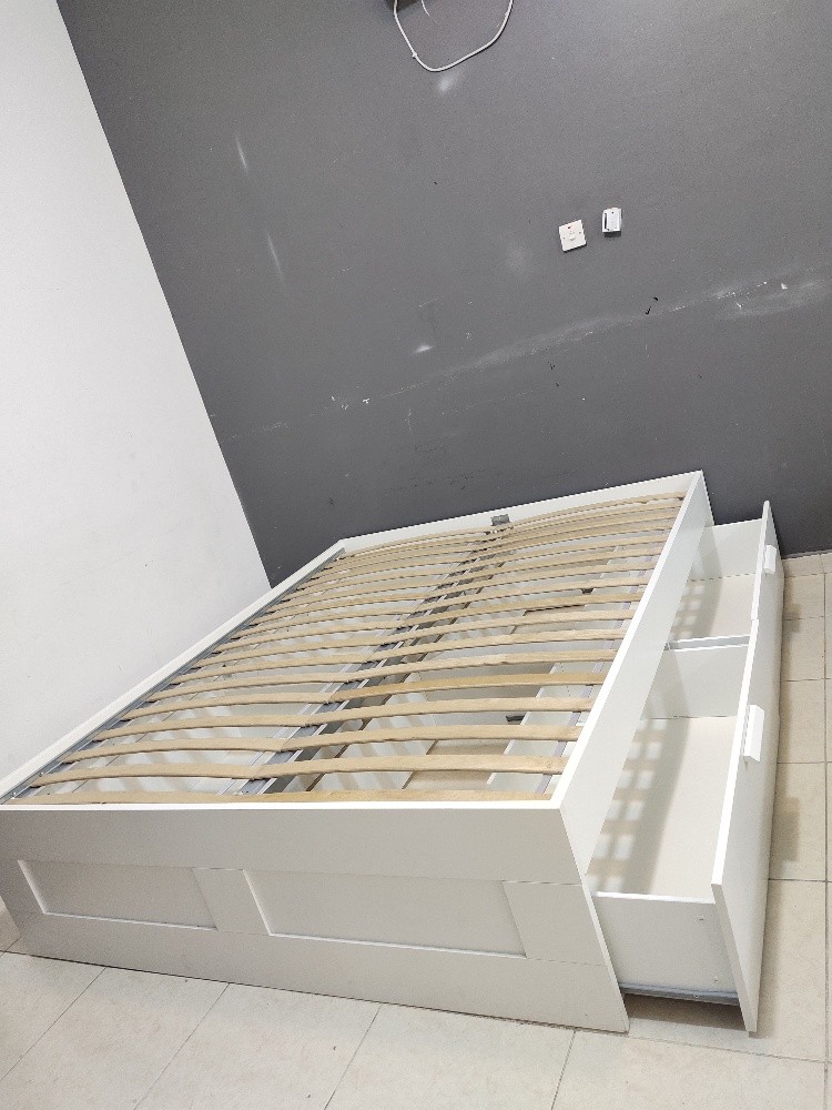 Queen size bed for sale IKEA - 2