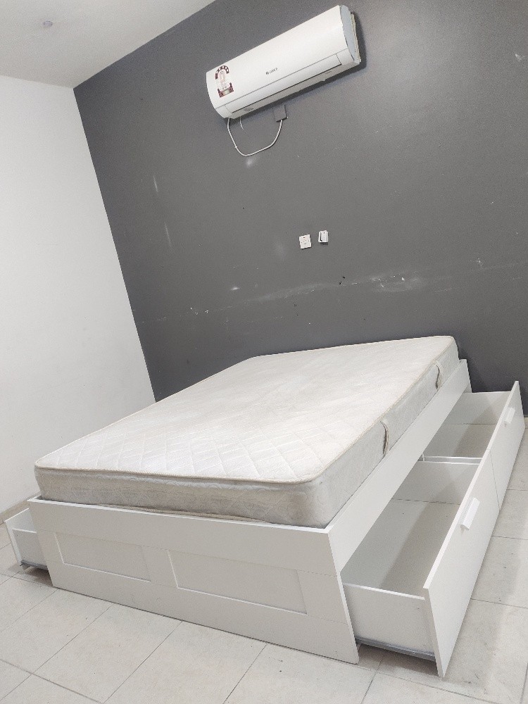 Queen size bed for sale IKEA - 5