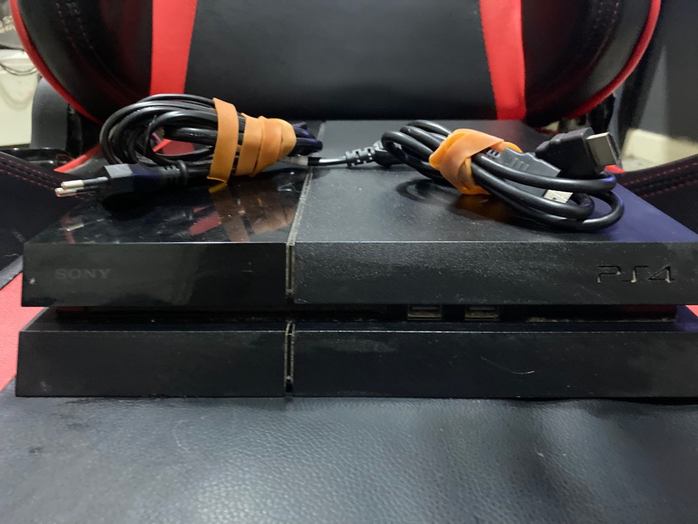 PS4 (Price Negotiable) - 1