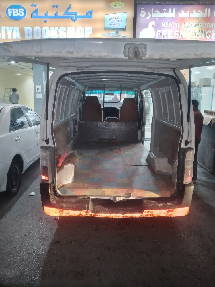 NISSAN URBAN 2007 - 12