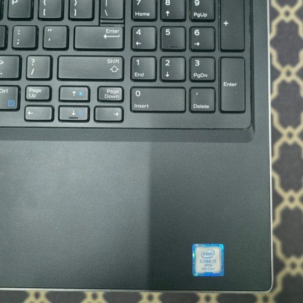 Dell Precision 7530 Laptop - 9
