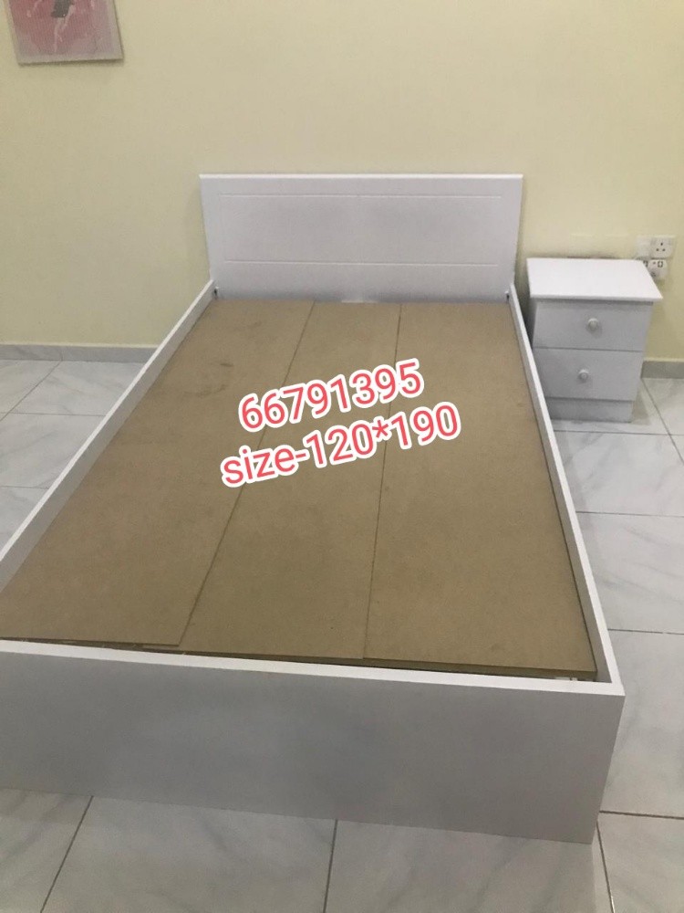 bed &,mattress available Low pric - 10