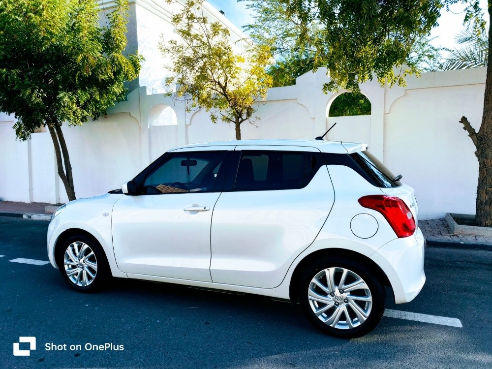 SUZUKI SWIFT 2023 - 13