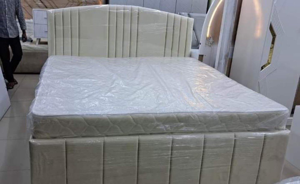 singal divan bed only 400 - 7
