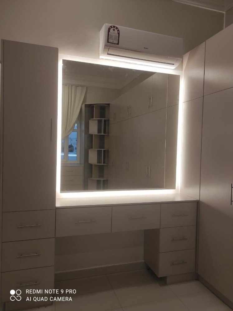 Carpenter, aluminium glass work - 19