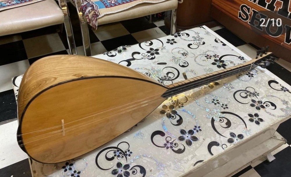 curved turkish saz - 2