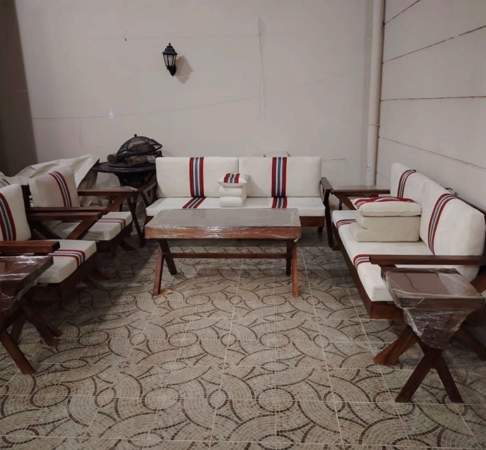 كراسي وطاولات - 3