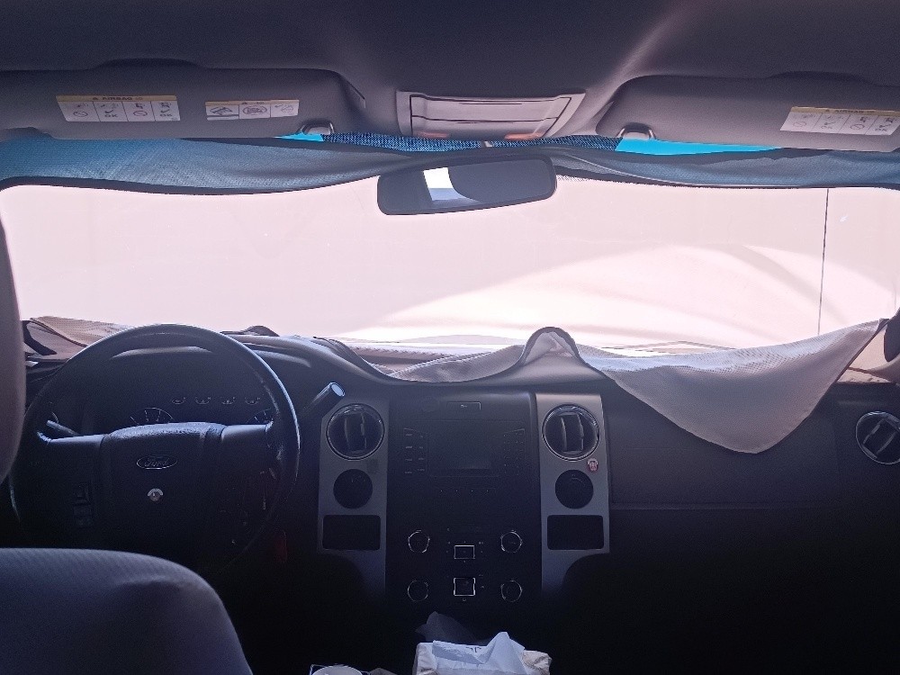 The car is clean and used personally, and the registration is valid until October 2026 - 5