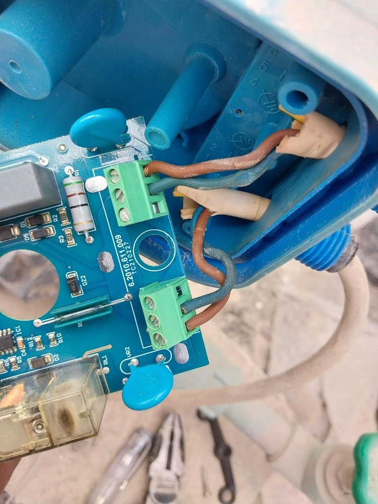 electrician technician, - 12