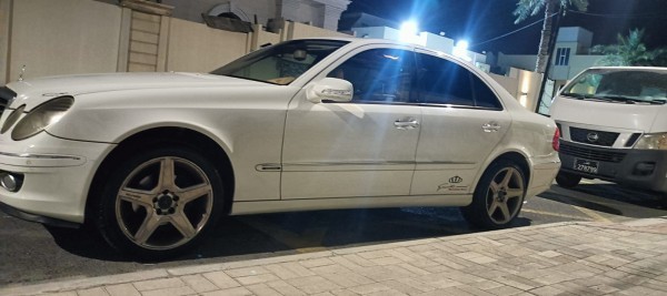Mercedes E 230 2008 — photo 5 for sale in Qatar