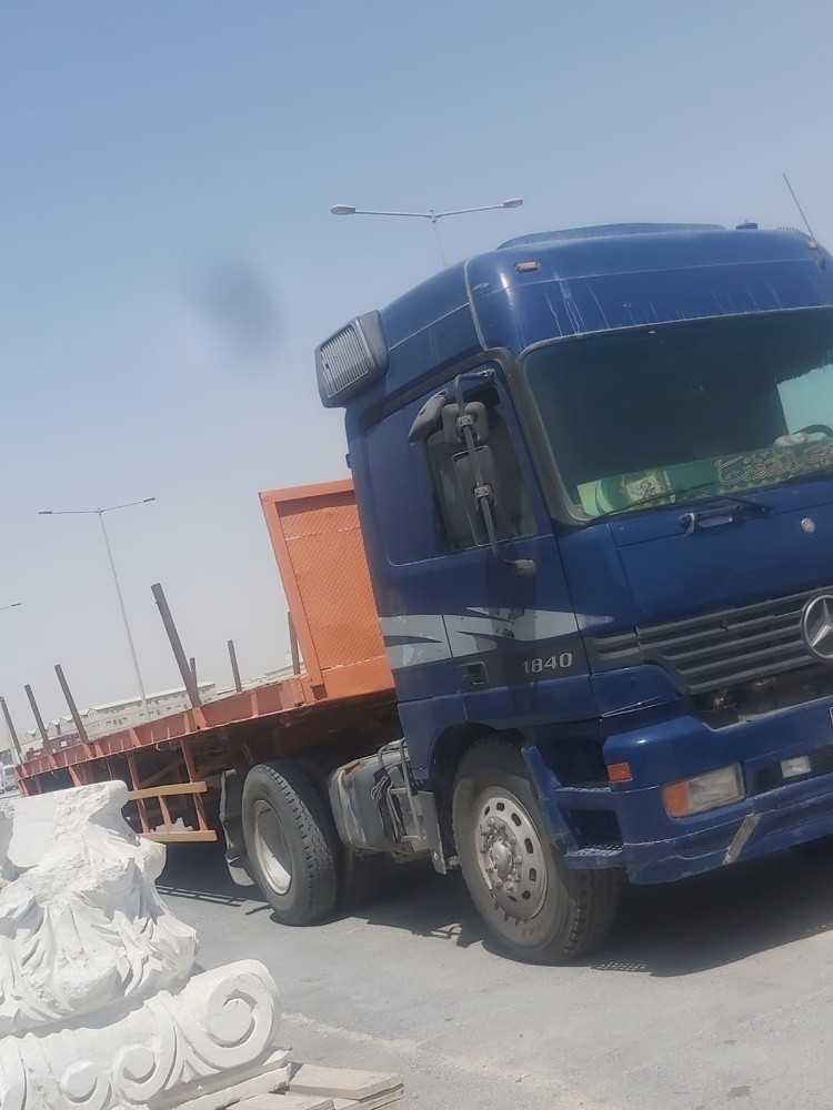 سياره ترلا للنقل ف مقاولات - 1