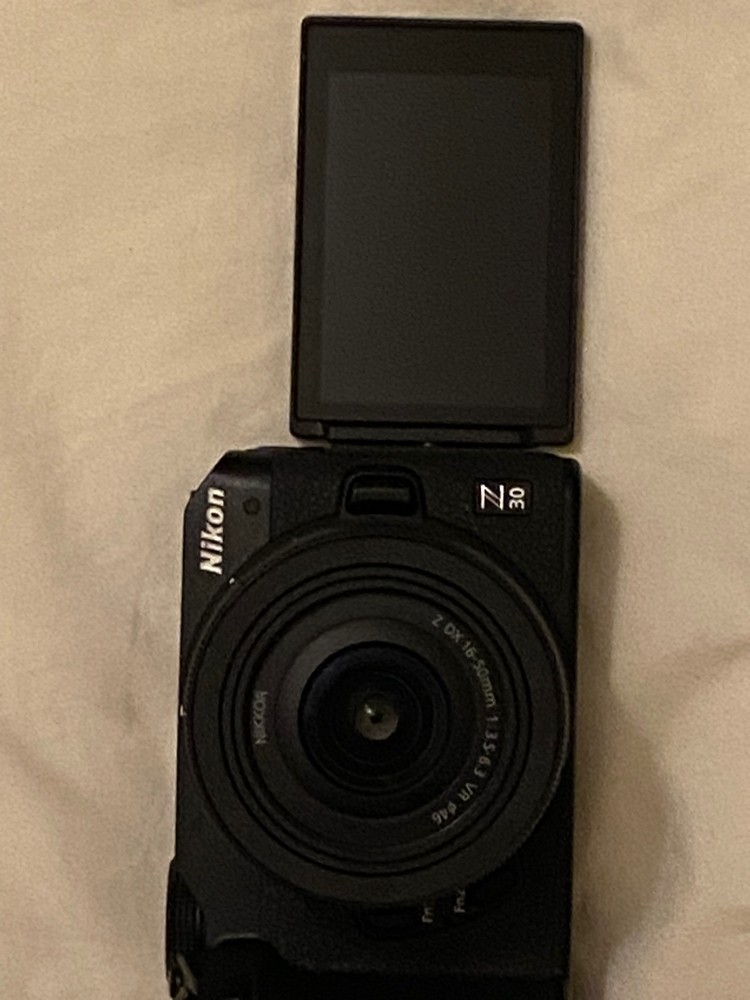 Nikon Z30 16-50mm Zoom Lens Kit - 2