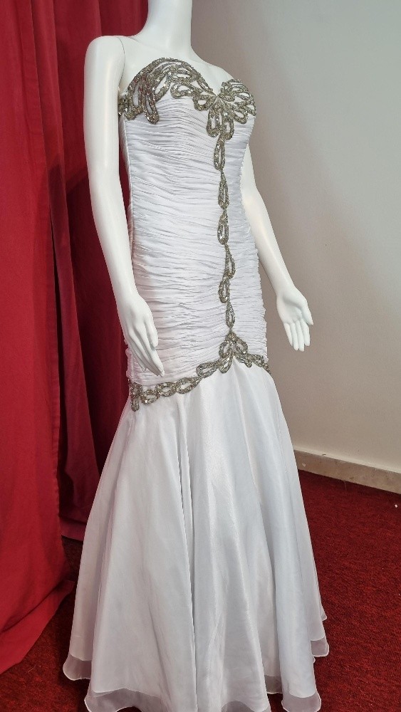 Brand new wedding dres for sale o - 2