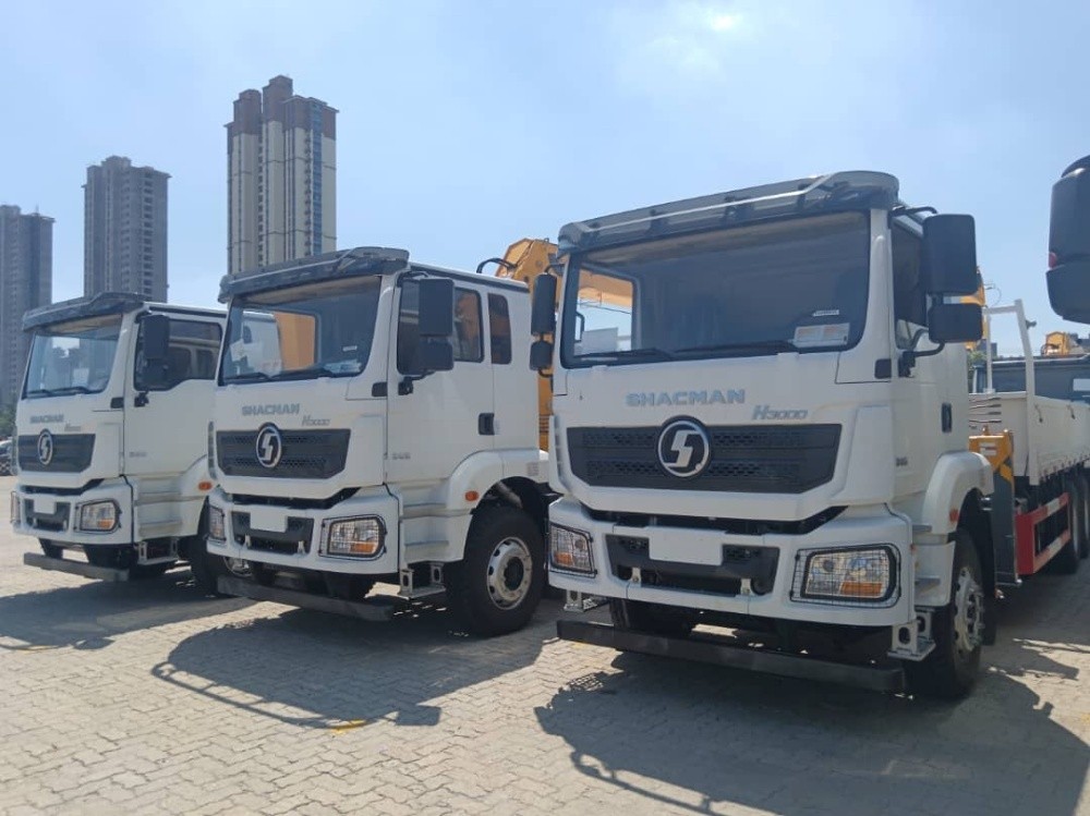 Shacman boom truck 6*4 - 5