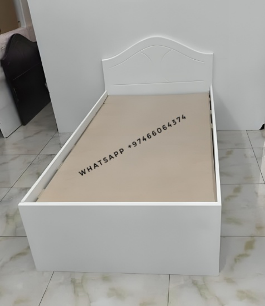 Bed fram & Mattresses - 7