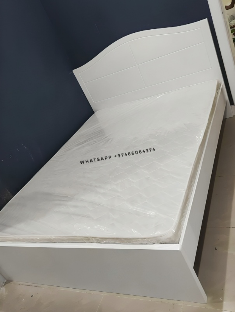 Bed fram & Mattresses - 15