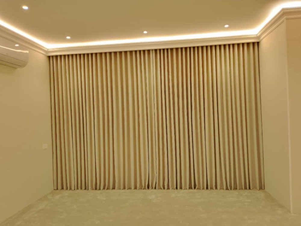 Wave Curtain Available - 2