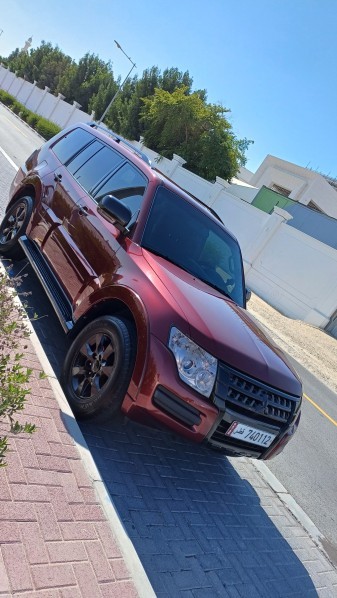 Mitsubishi pajero 3.5L 2016 - 2