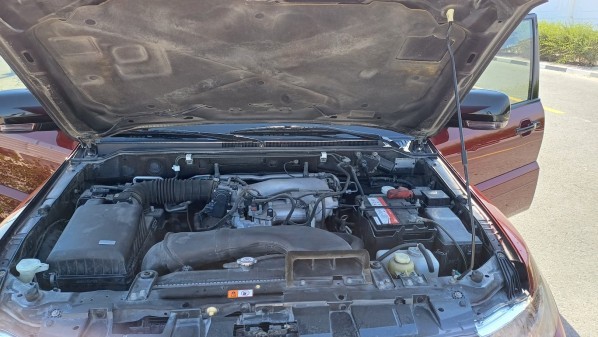 Mitsubishi pajero 3.5L 2016 - 11