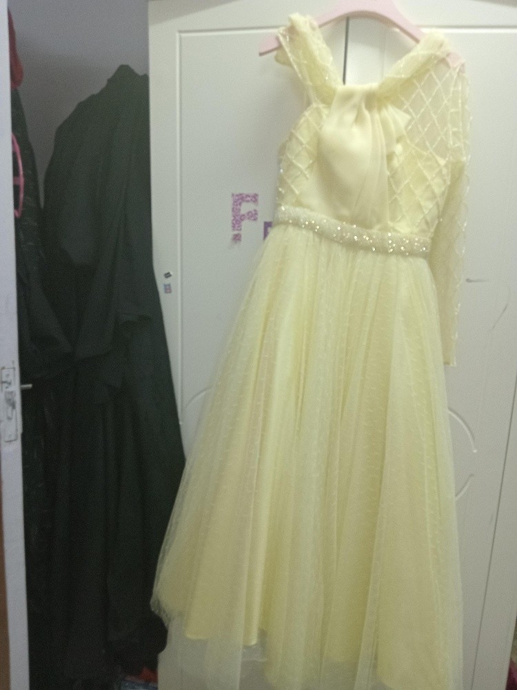 a lot of dresses different sizes - 7