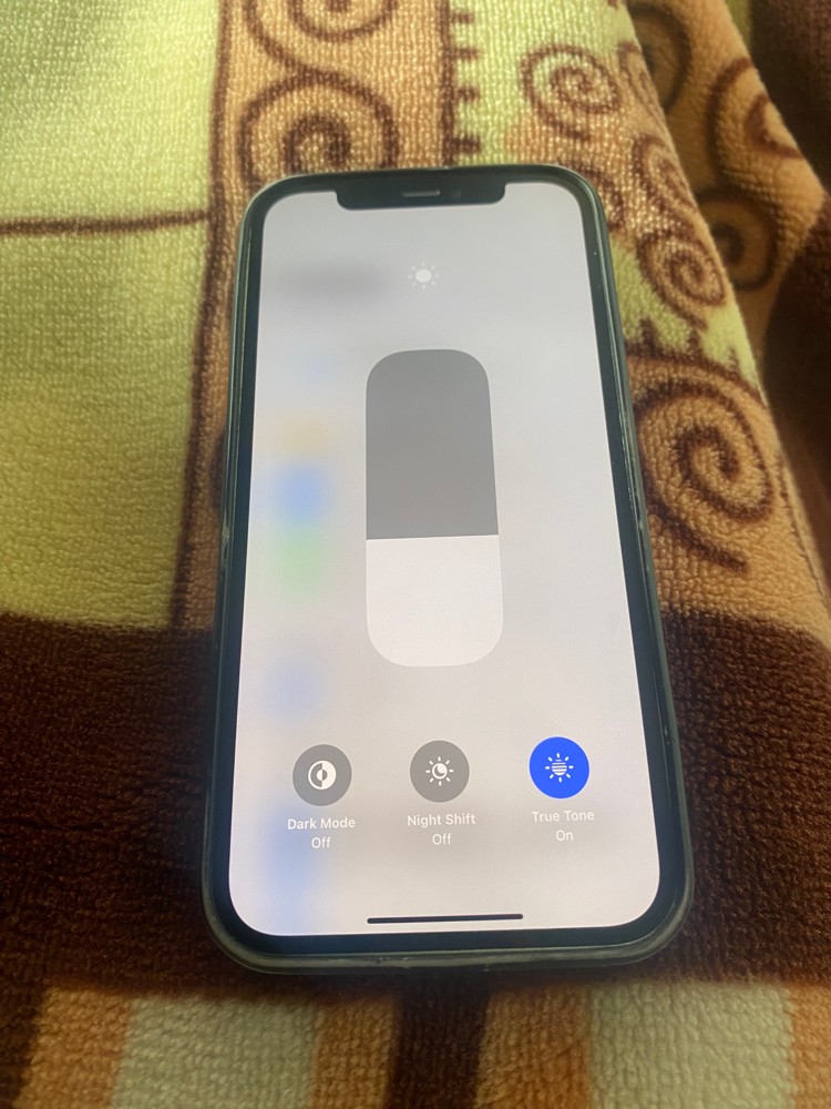 iphon 12  - 6