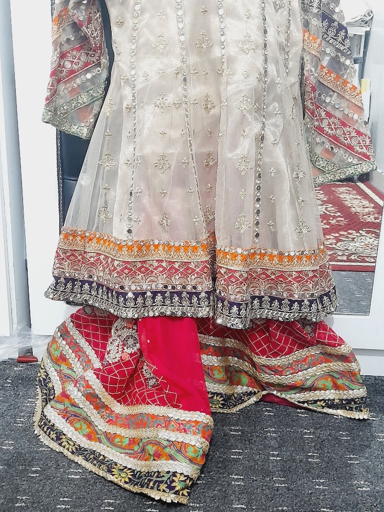 naeem akram - 6