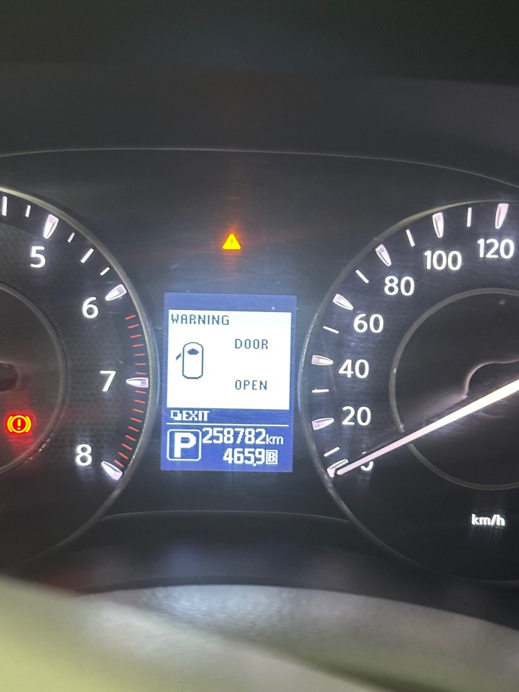 Nissan Patrol Platinum 2014 - 2