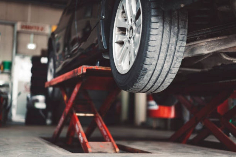 car servicing and maintenance - 4
