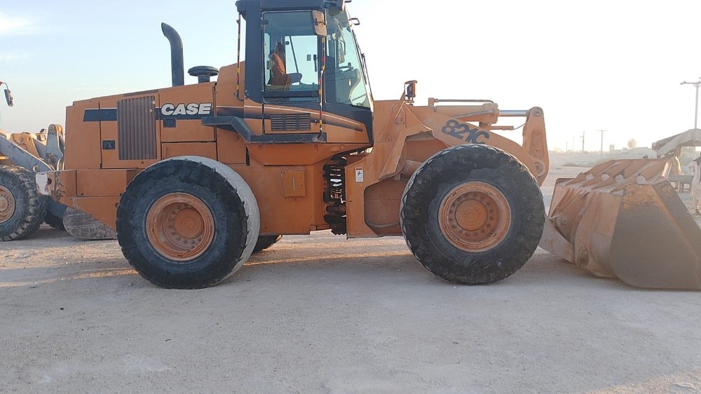 Case 821C - 2