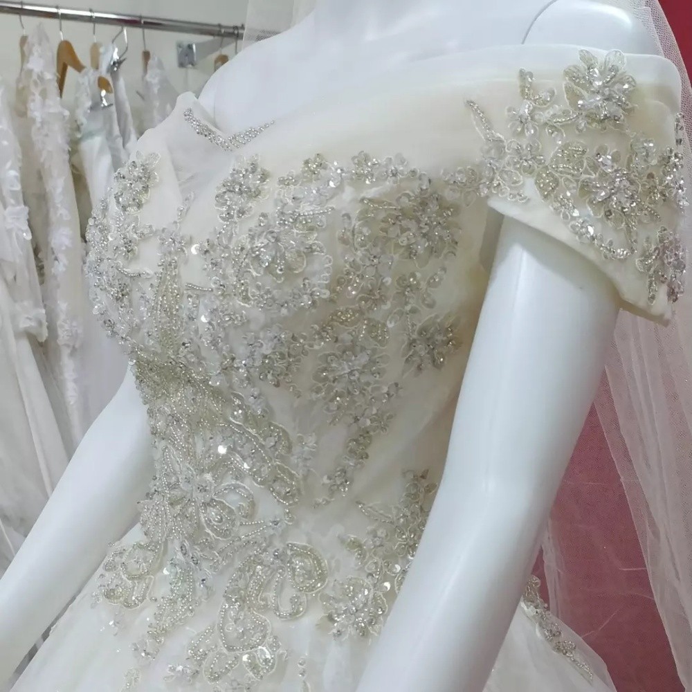 Wedding gown for rent - 3