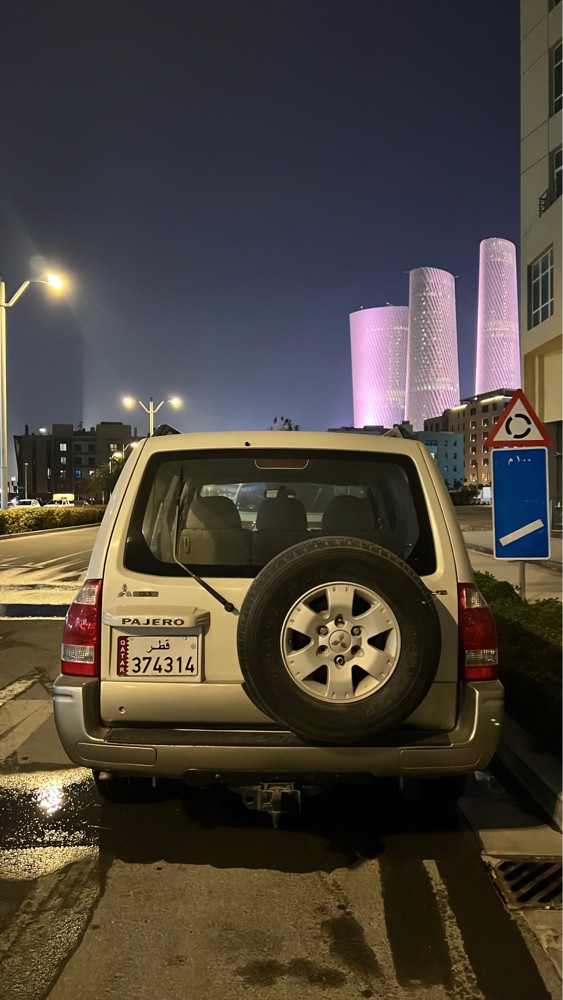 Mitsubishi Pajero  - 4
