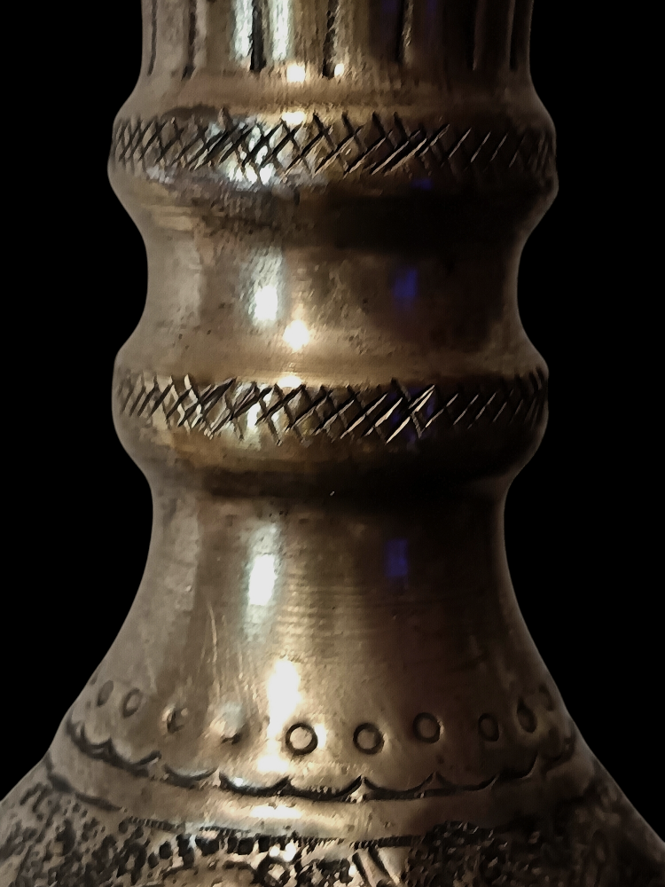 A unique antique Persian vase - 12