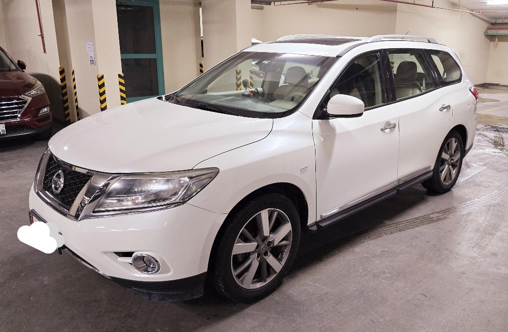 Nissan Pathfinder SV 2015 - 2