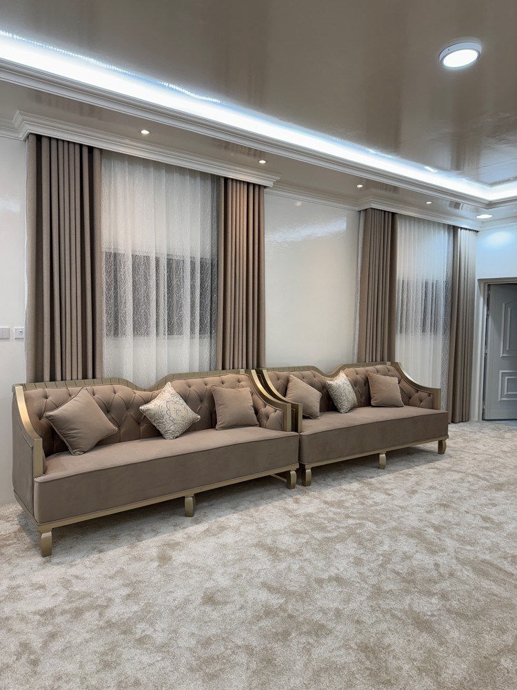New sofa make 7 setter available  - 1