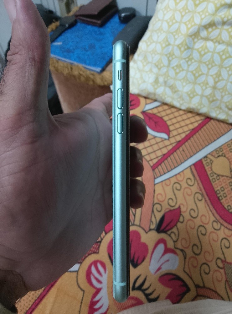 iphone 11 - 4