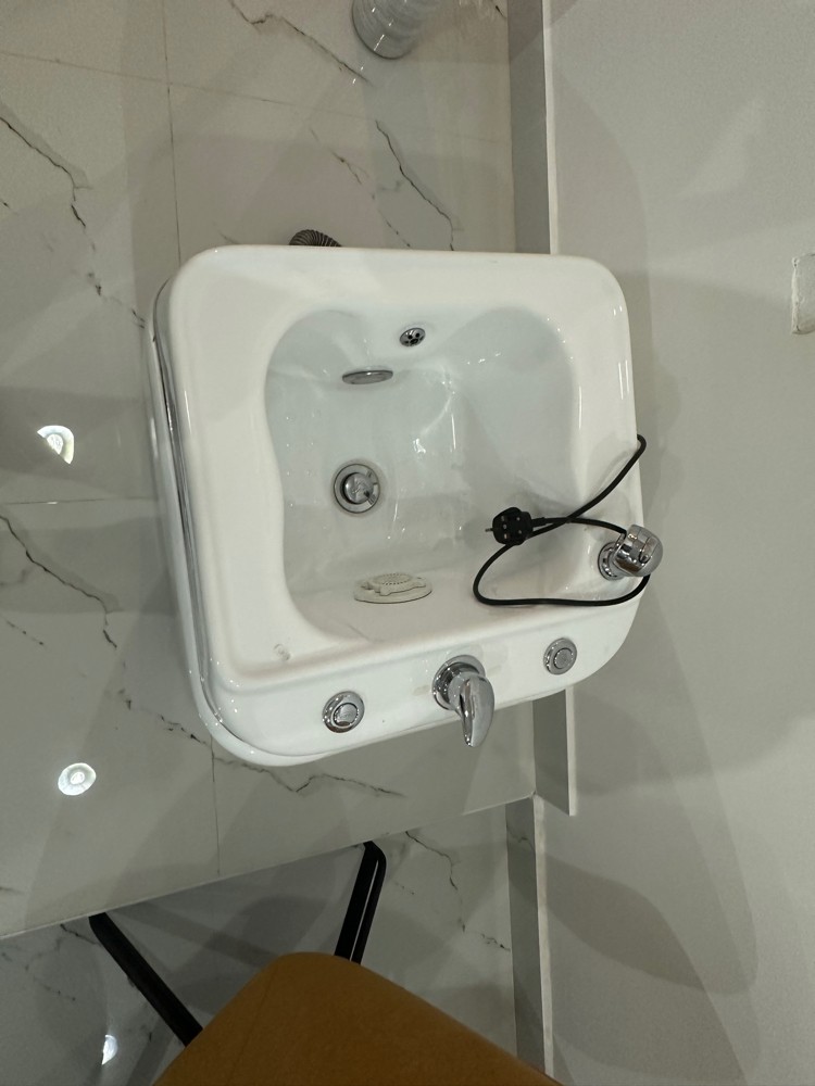 salon furniture - 4