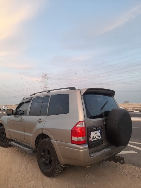 Mitsubishi pajero 2003 - 4