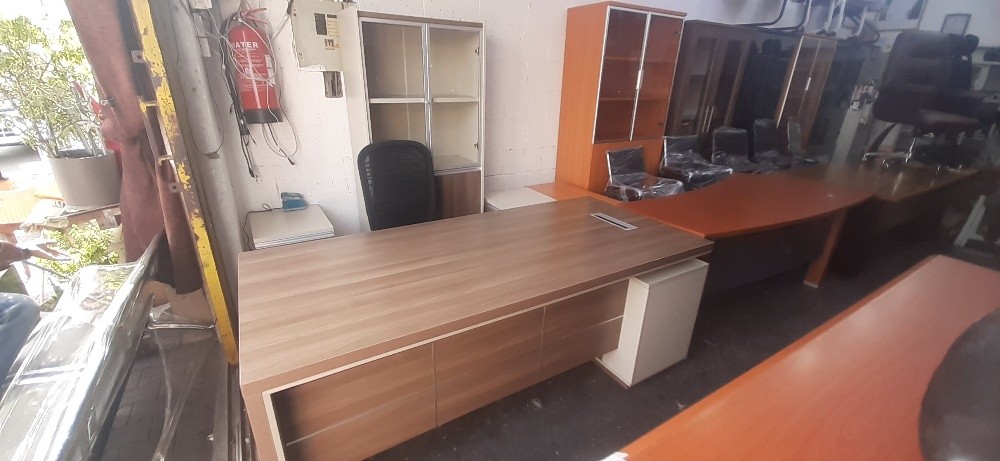 used furniture buying & scaling - 4