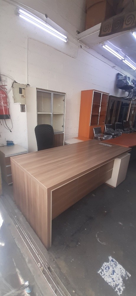 used furniture buying & scaling - 3