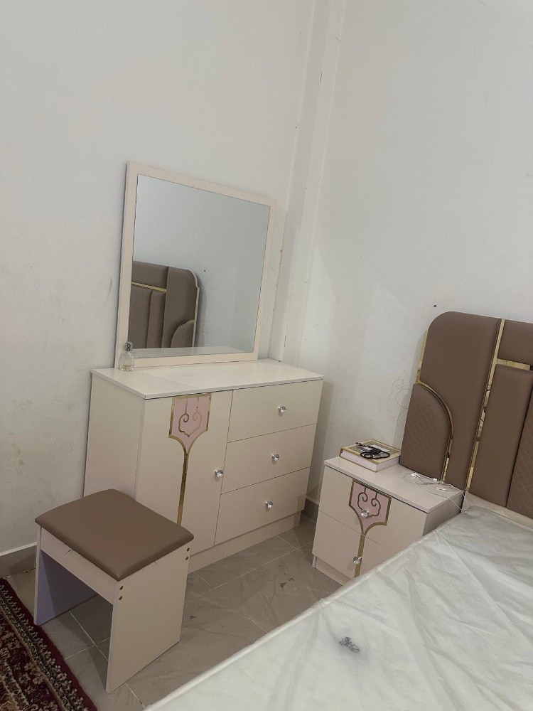 Buying Used Furniture, Electric - 15