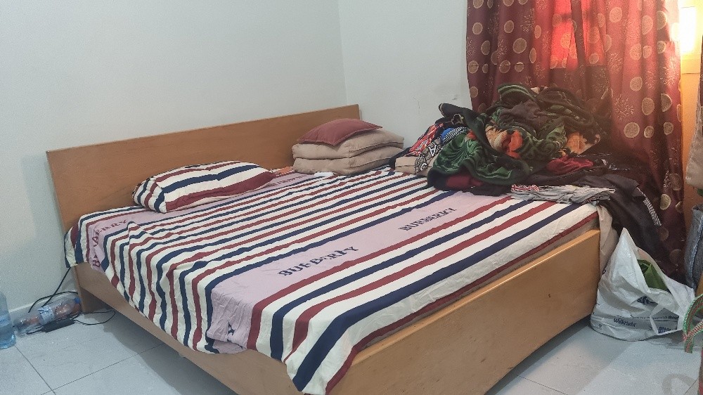 King size family bed with mattres - 1
