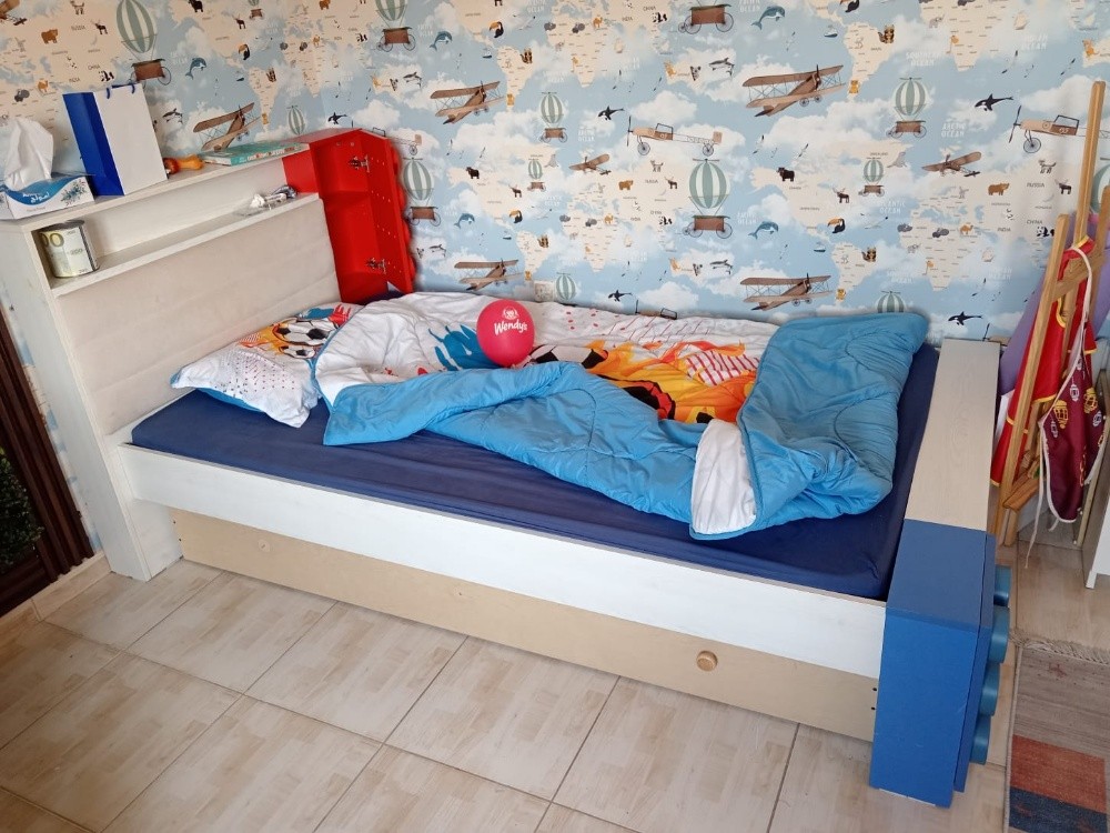 Boys bed + matress - 6