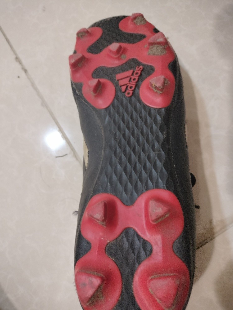 addidas boots size 42 - 8