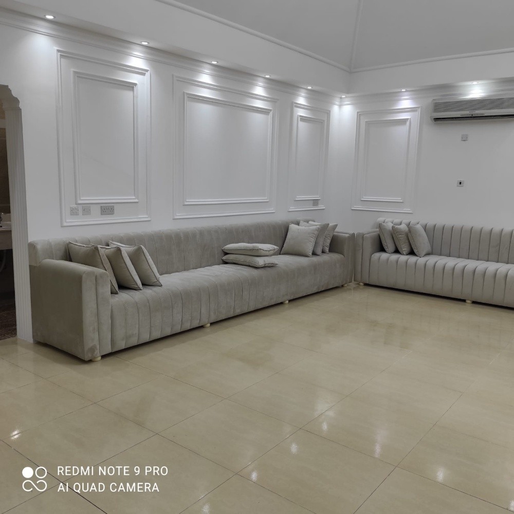 Classic sofa and Majlis - 7