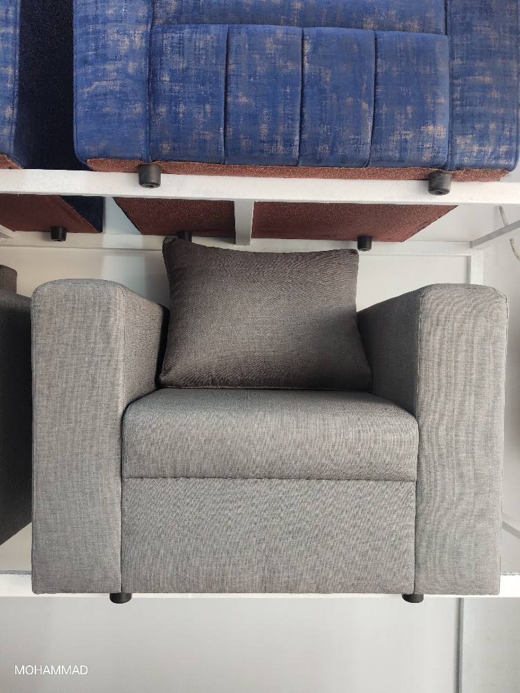 We buy and sell all kinds of furn - 8